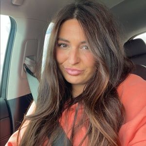 Meet your Posher, Reagan